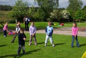 15 Divertidos Juegos Al Aire Libre Para Niños Sin Material - Ideas Verdes